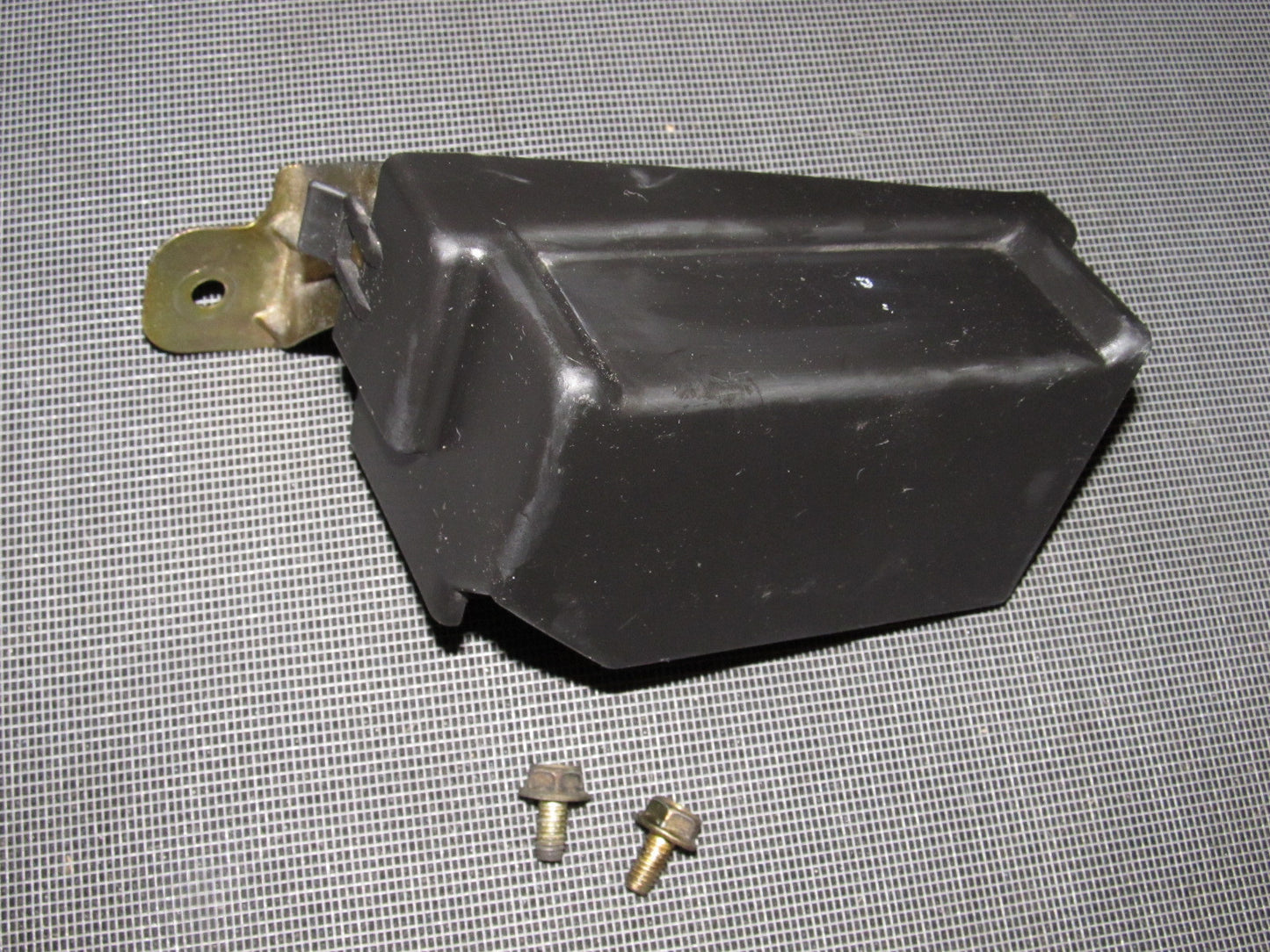 94 95 96 97 Mazda Miata OEM Engine  Fuse Box