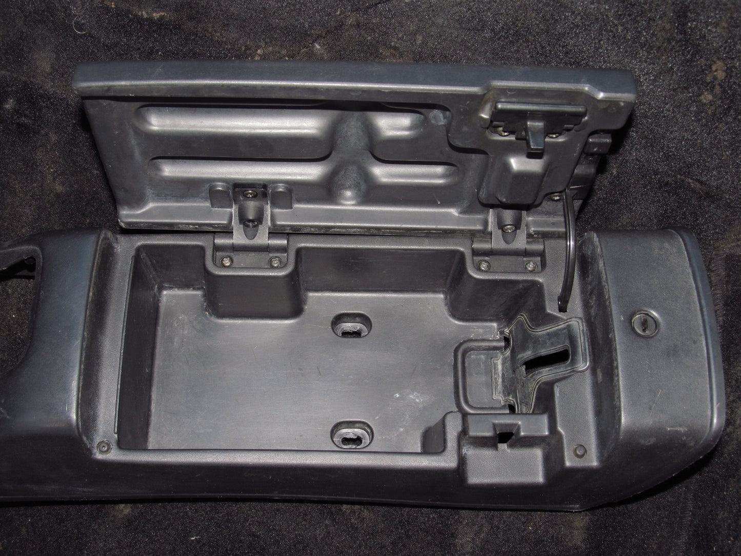 94 95 96 97 Mazda Miata OEM Center Console