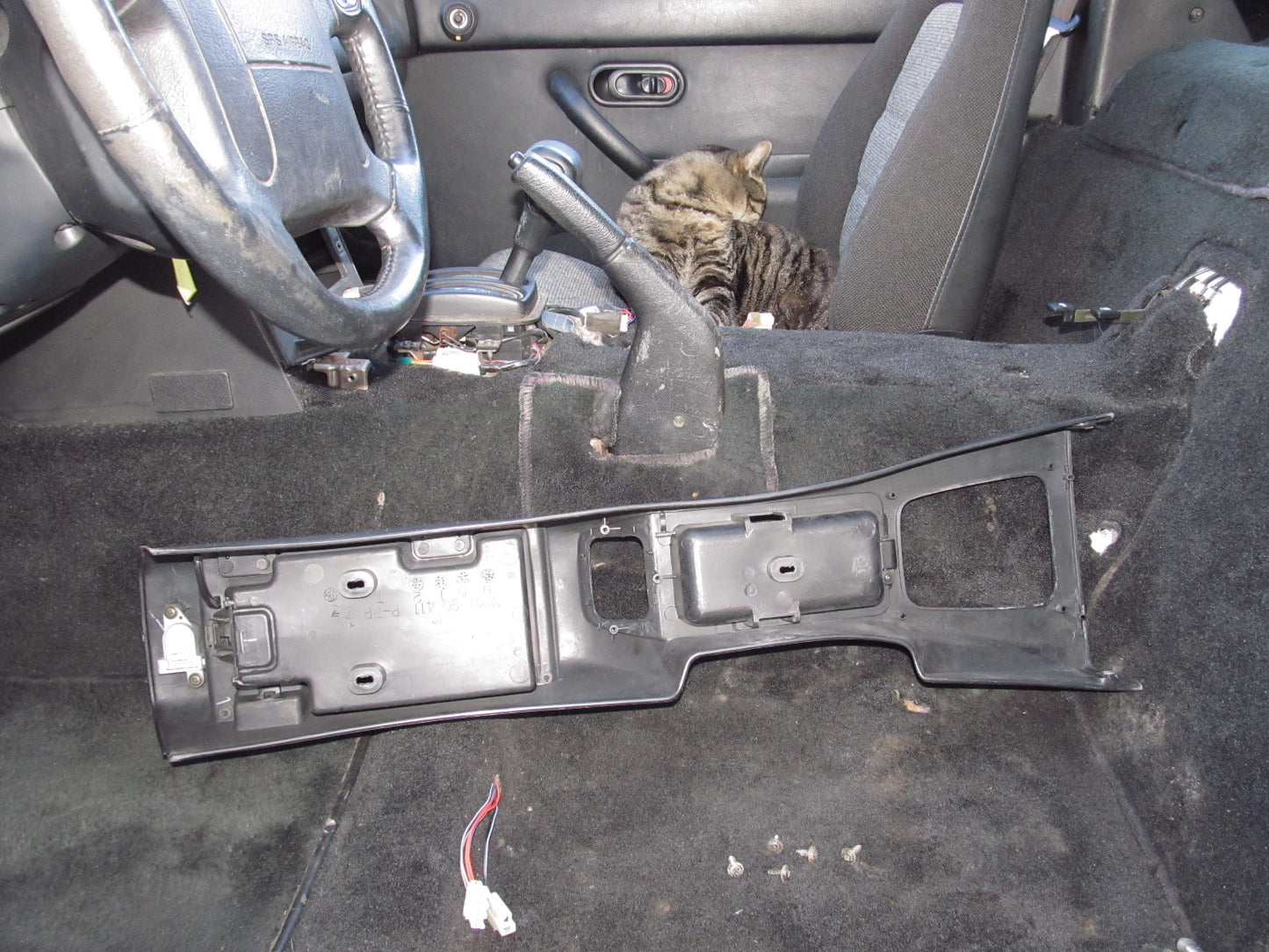 94 95 96 97 Mazda Miata OEM Center Console