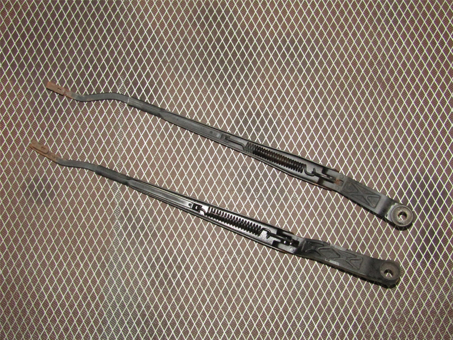94 95 96 97 98 99 Toyota Celica OEM Front Wiper Arm Set