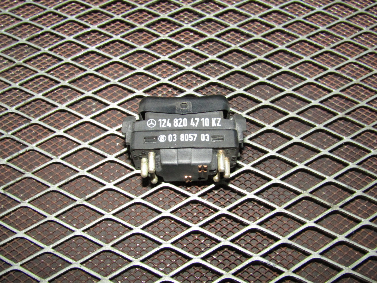86-93 Mercedes Benz 300E OEM Rear Window Switch - Right