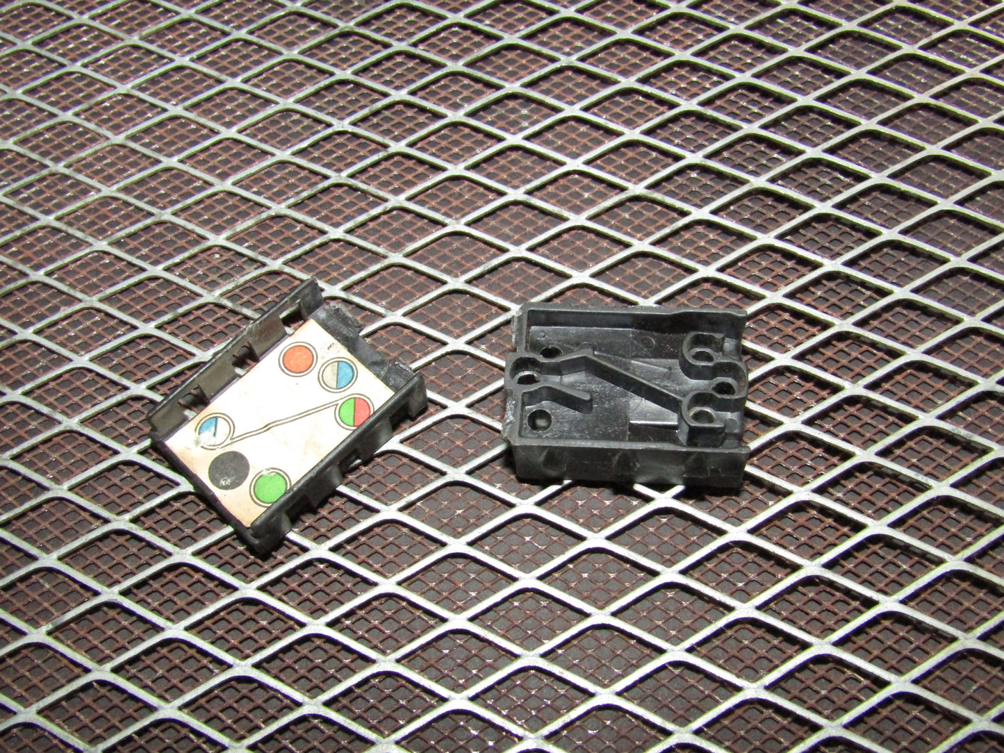 86-93 Mercedes Benz 300E OEM Rear Window Switch Harness Terminal Plug - Right