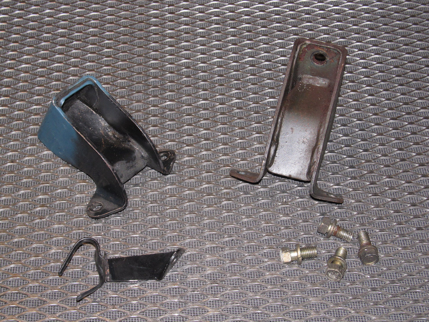 81 82 83 Datsun 280zx OEM Engine Motor Mount Bracket Set