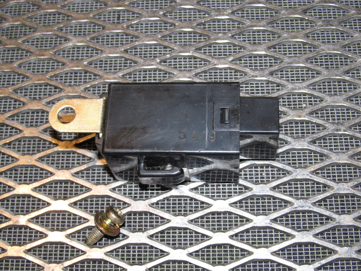 94 95 96 97 Mitsubishi 3000GT OEM Lamp Auto Cut Unit Relay