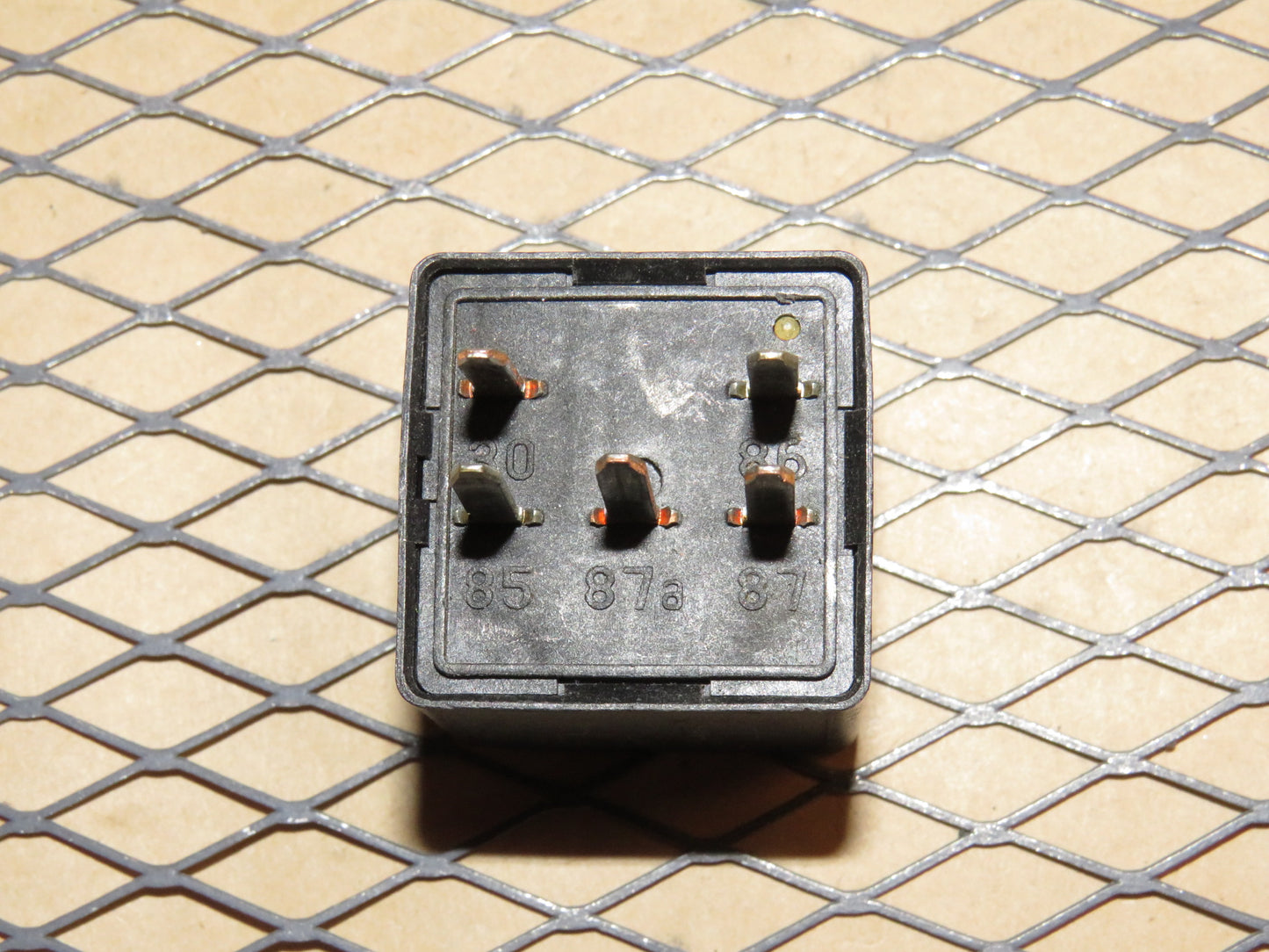 GM Relay VF28-15F14-Z01 / 12077865