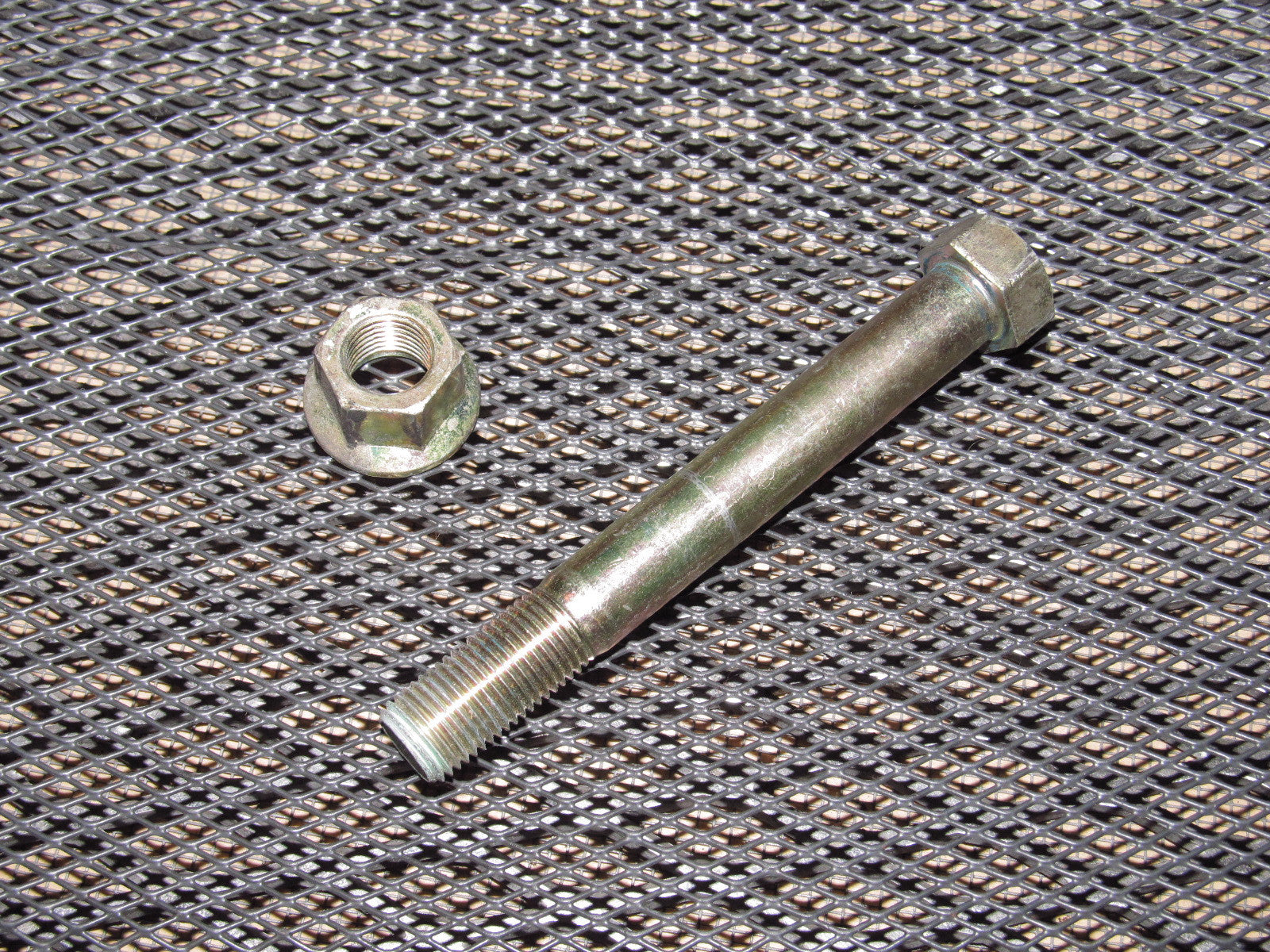 97 98 99 Mitsubishi Eclipse OEM Engine Mount Bolt - Left - 2.0 NA ...