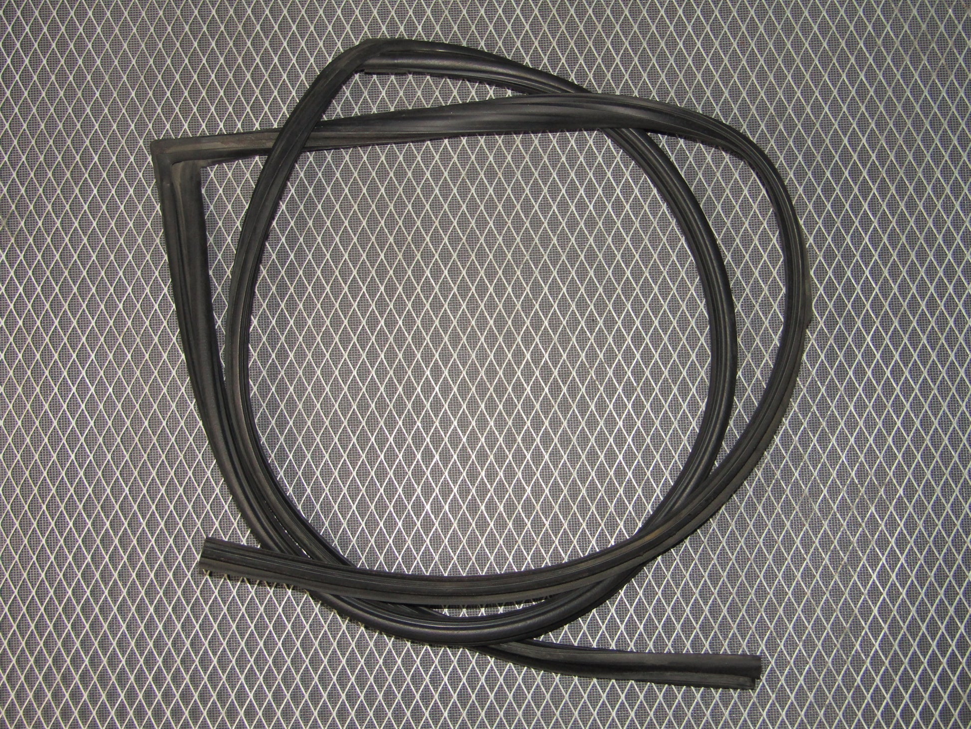 87-91 Toyota Crown Royal Saloon OEM Door Window Weather Stripping - Front Left