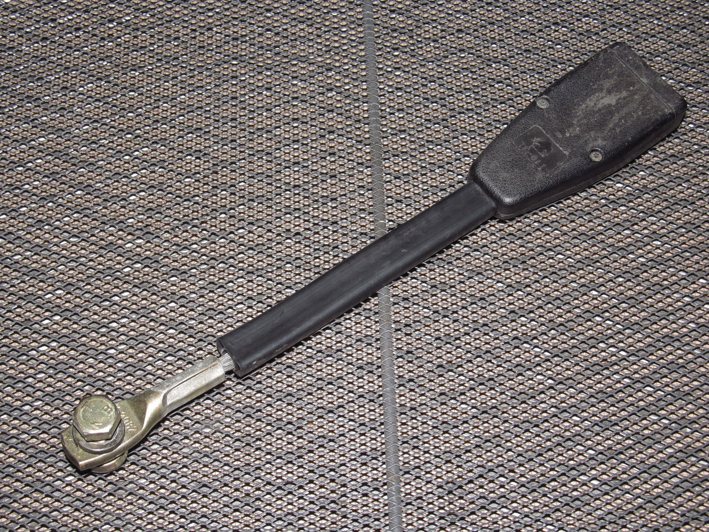 81-83 Mazda RX7 OEM Seat Belt Buckle Receiver - Right