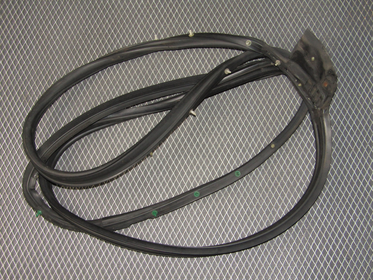 87 88 89 90 91 Toyota Crown Royal Saloon OEM Door Weather Stripping - Front Left