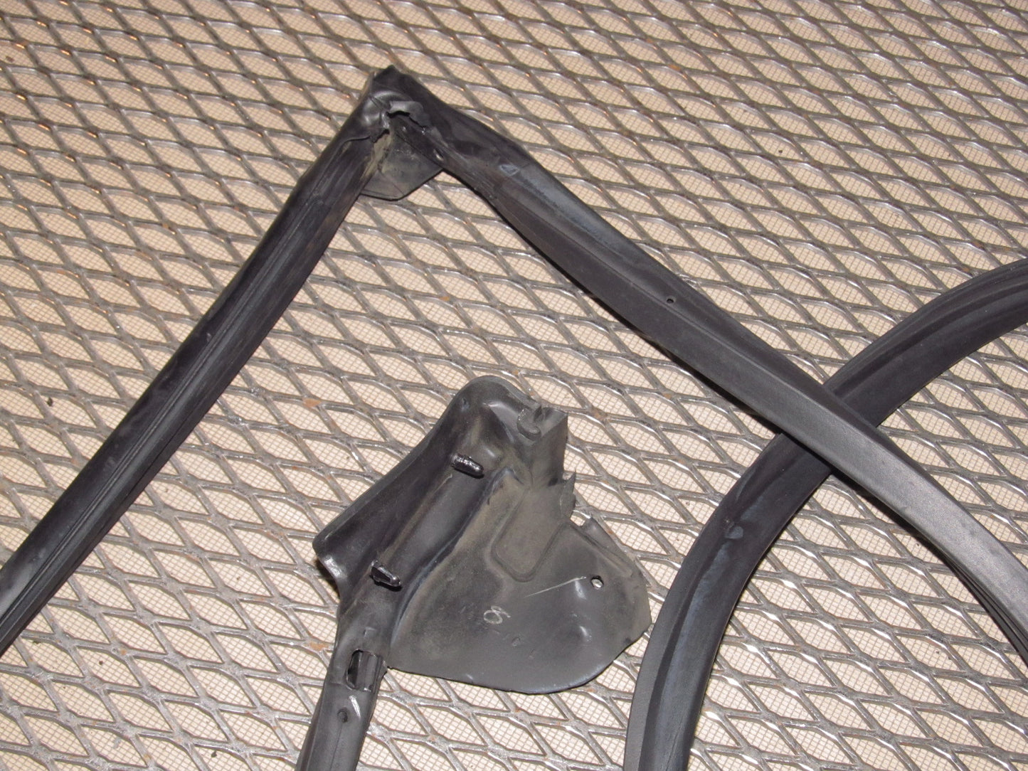 94 95 96 97 Mazda Miata OEM Door Weather Stripping Rubber Seal - Left