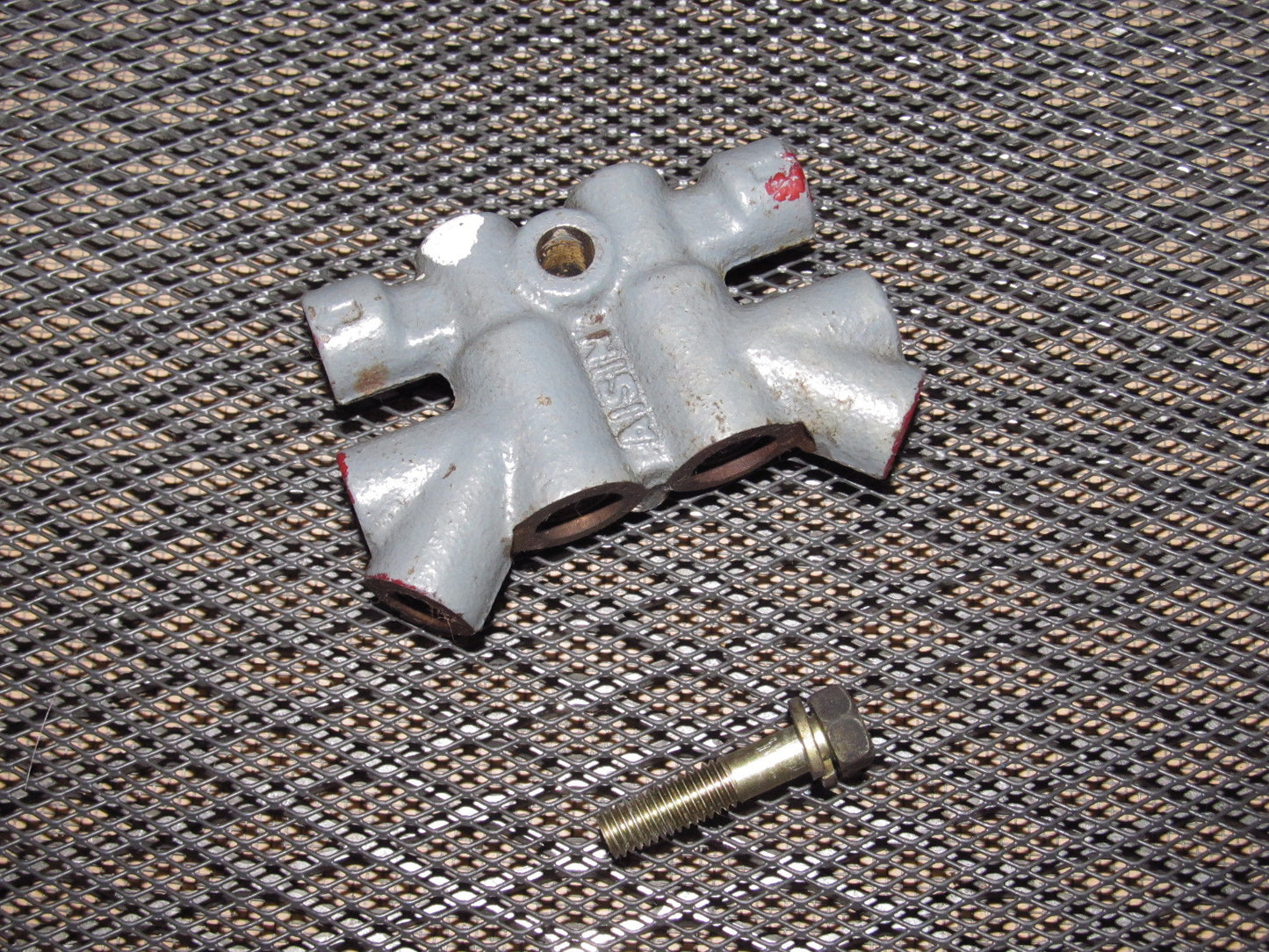 97 98 99 Mitsubishi Eclipse OEM Brake Proportional Valve - W/O ABS