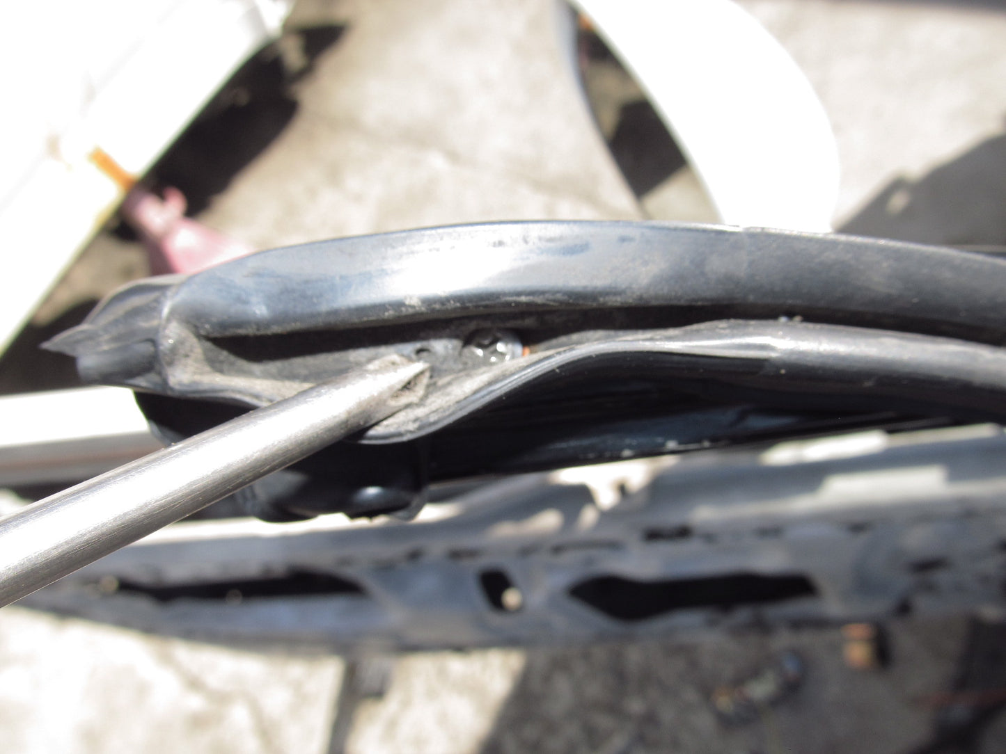 94 95 96 97 Mazda Miata OEM Door Weather Stripping Rubber Seal - Left