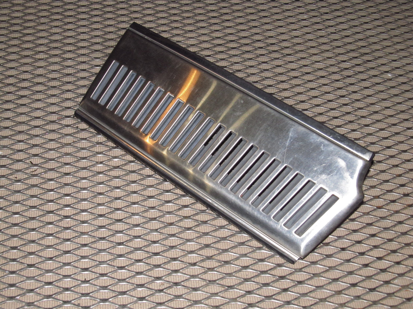 79 80 Datsun 280zx 2.8L OEM Exterior Side Vent Cover Panel 2+0