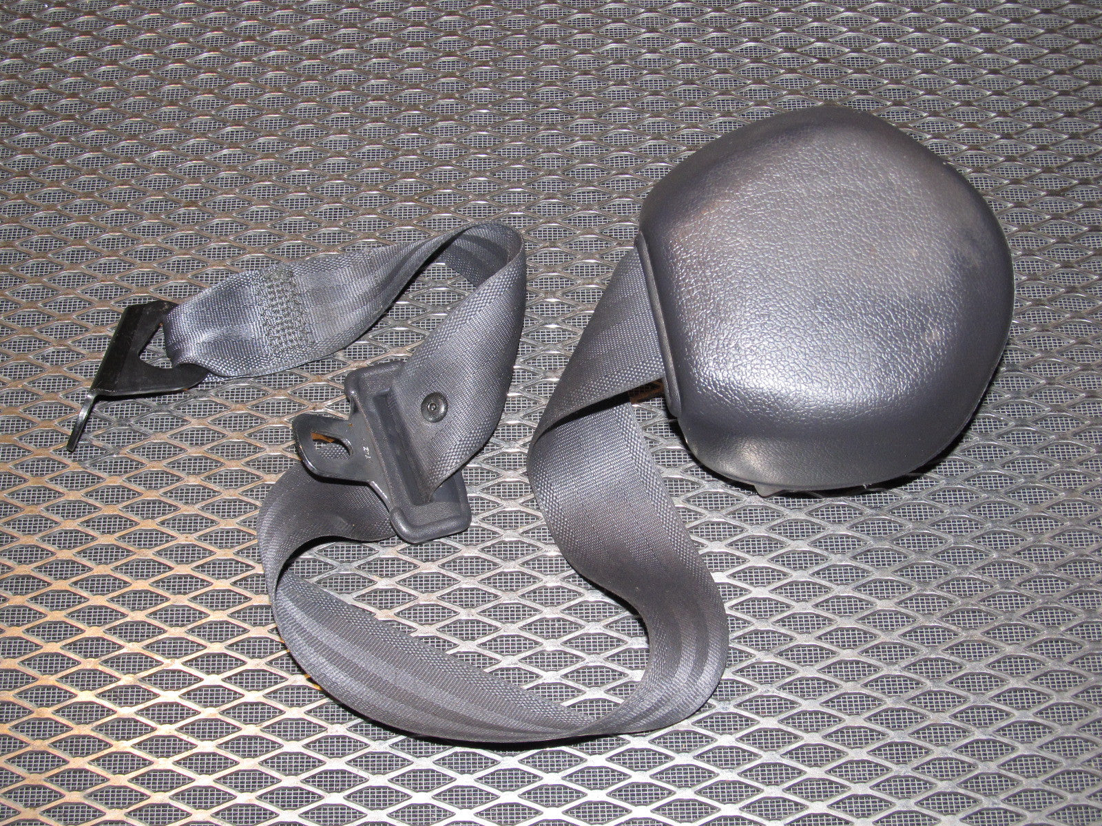94 95 96 97 Mitsubishi 3000GT OEM Rear Seat Belt - Right
