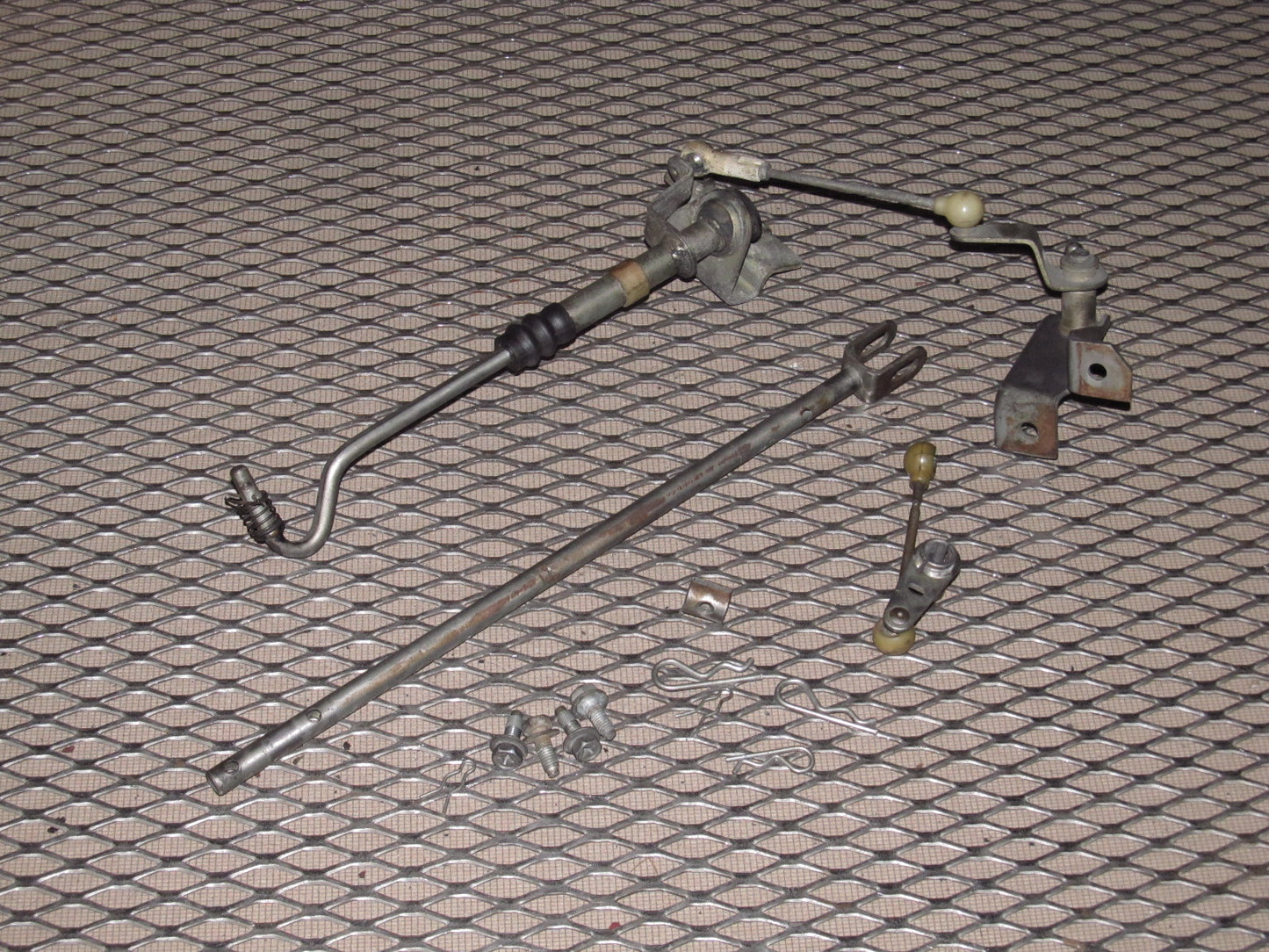 79 80 Datsun 280zx L28E OEM Throttle Body Bell Crank Linkage Rod