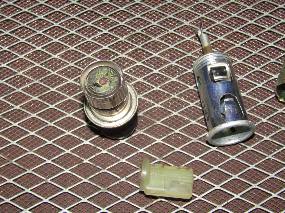 93 94 95 96 97 Honda Del Sol OEM 12 Volt Adapter Light & Light