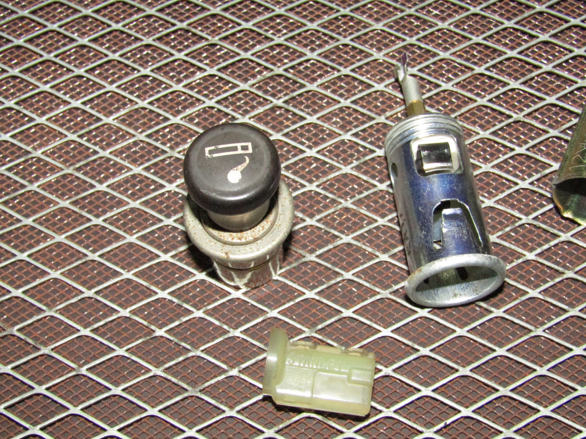 93 94 95 96 97 Honda Del Sol OEM 12 Volt Adapter Light & Light