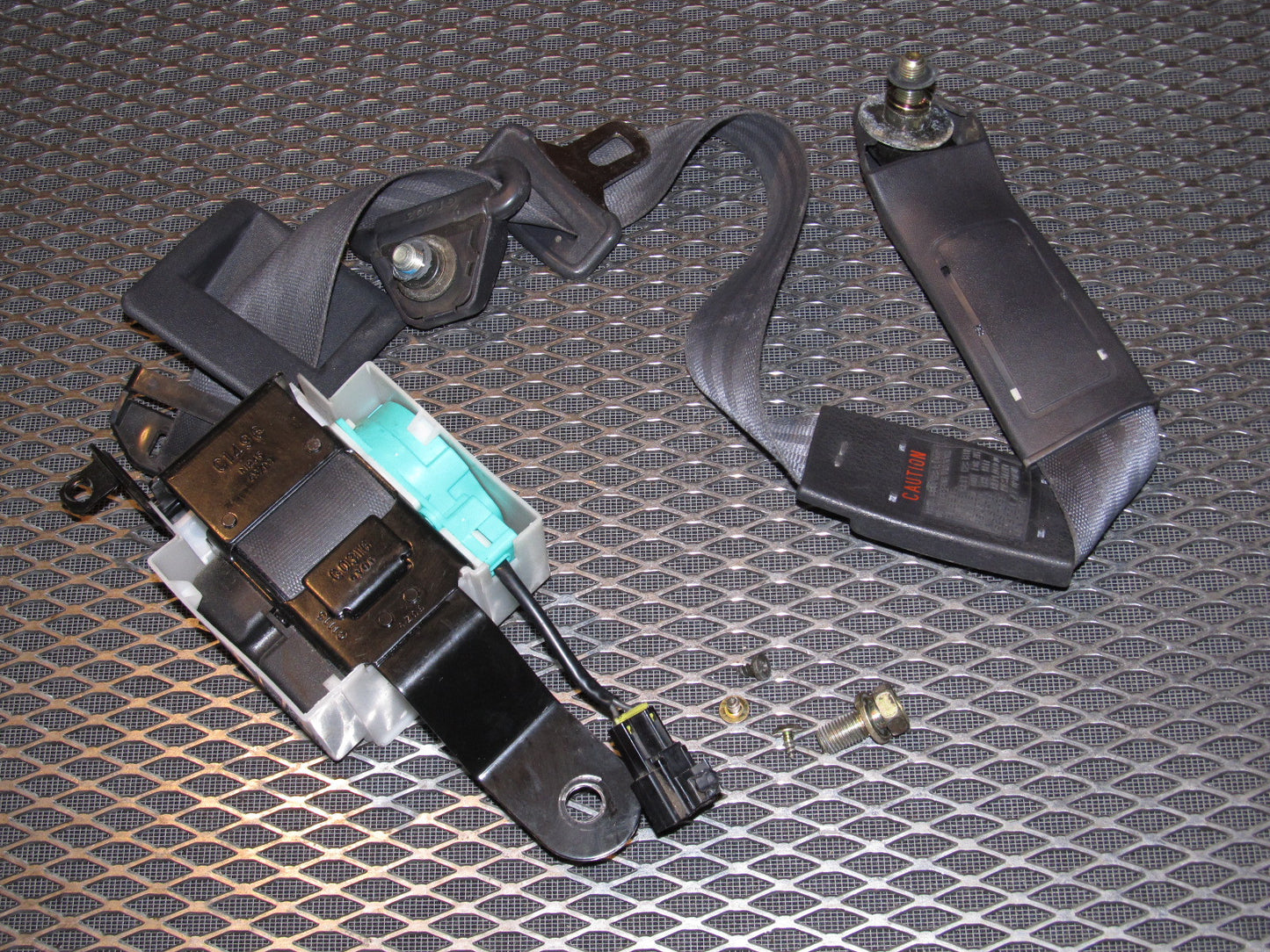 94 95 96 97 Mitsubishi 3000GT OEM Front Seat Belt - Left