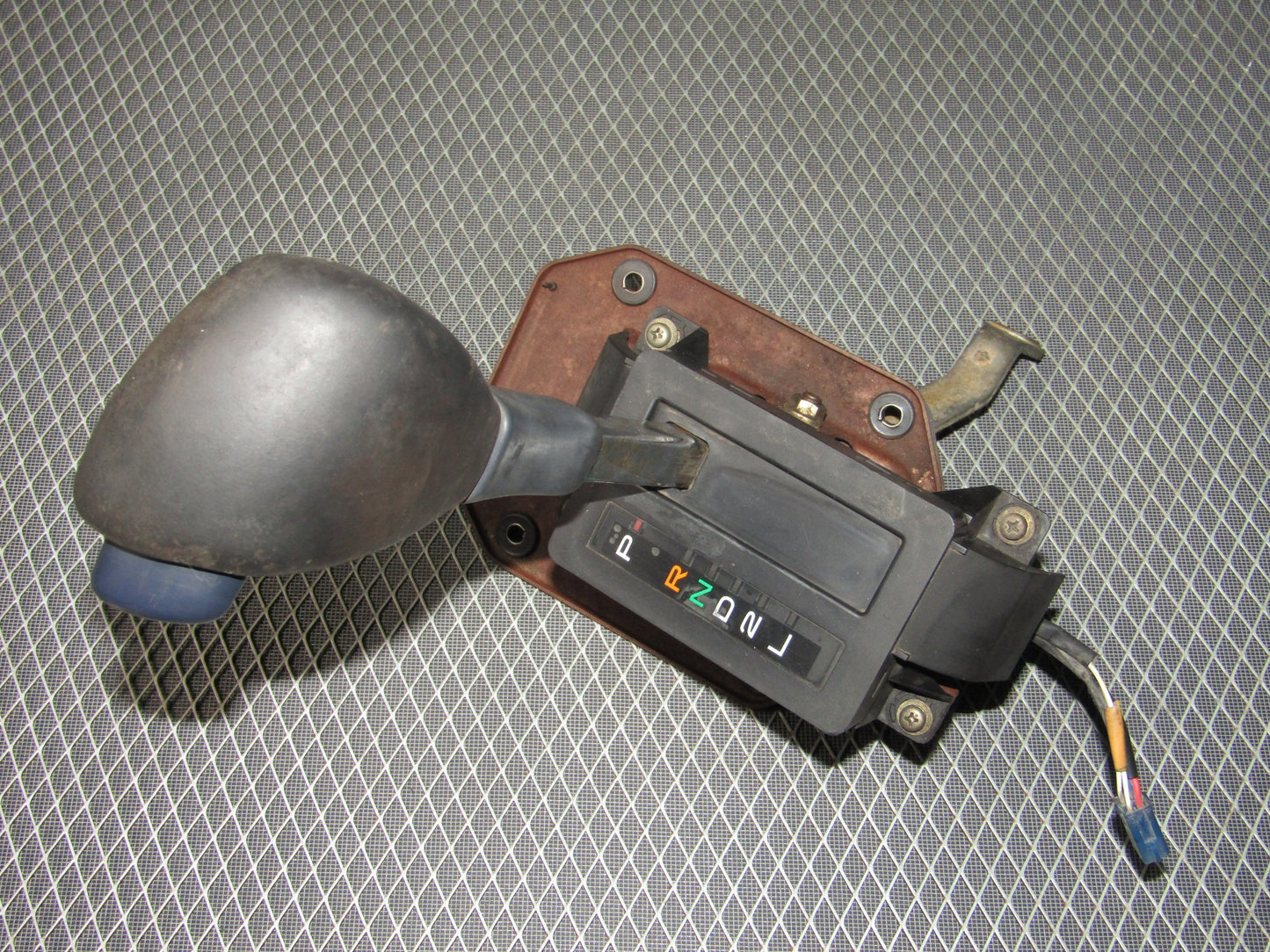 87-91 Toyota Crown Royal Saloon OEM A/T Shifter Assembly