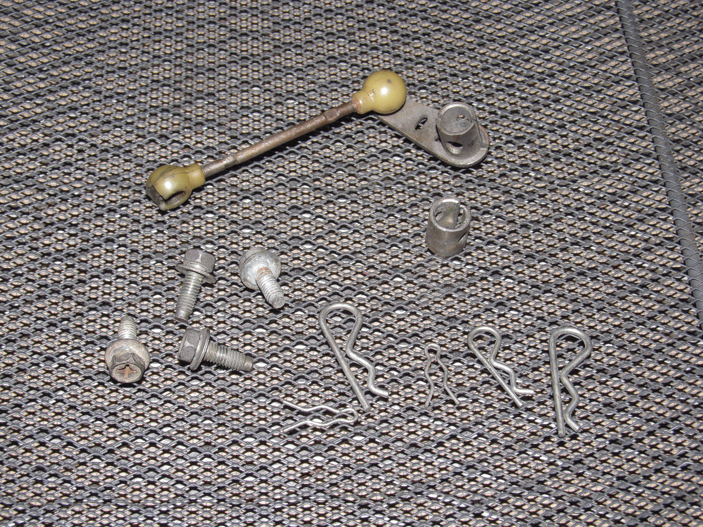 79 80 Datsun 280zx L28E OEM Throttle Body Bell Crank Linkage Rod