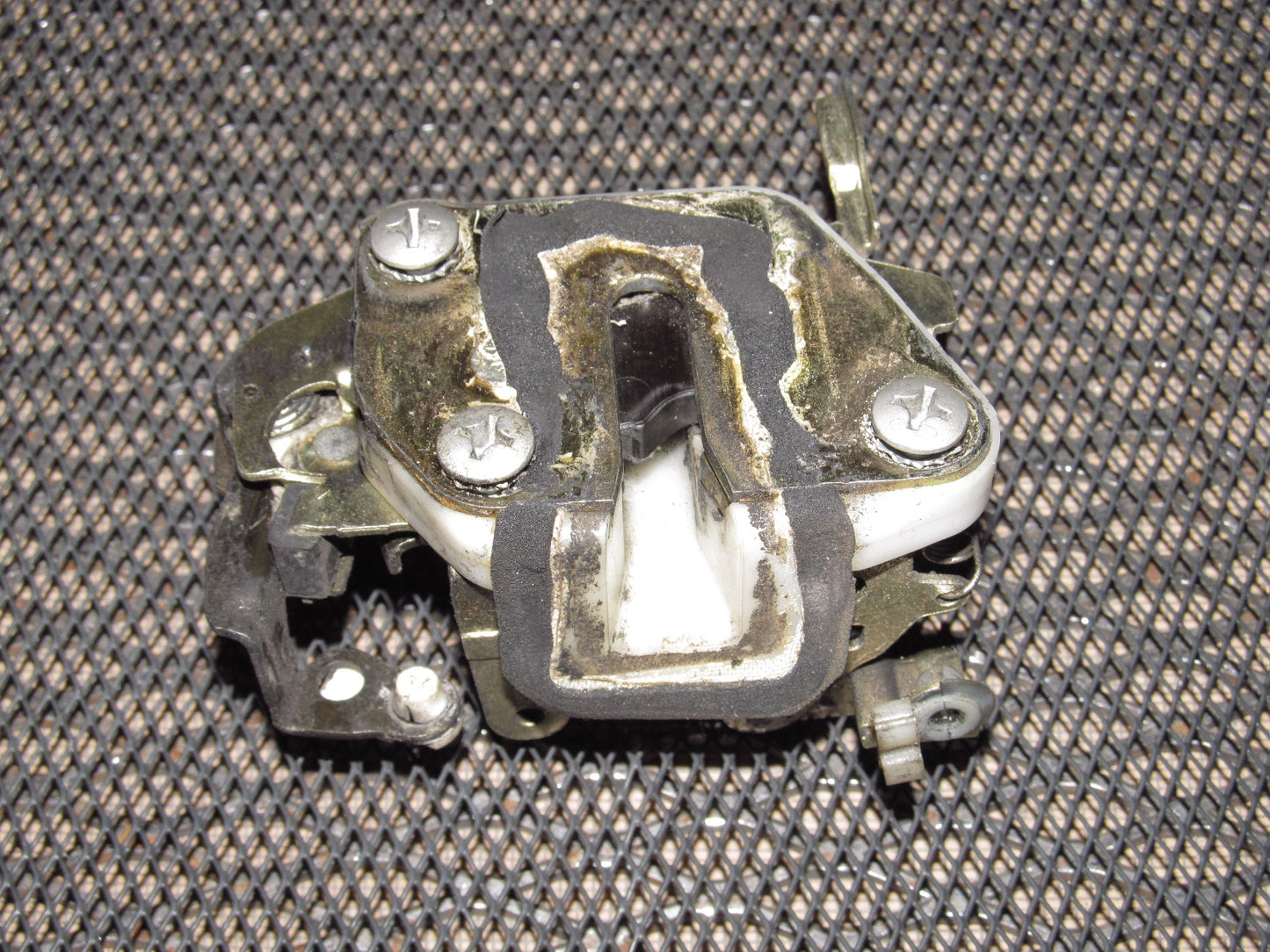 94 95 96 97 Mazda Miata OEM Door Latch - Left