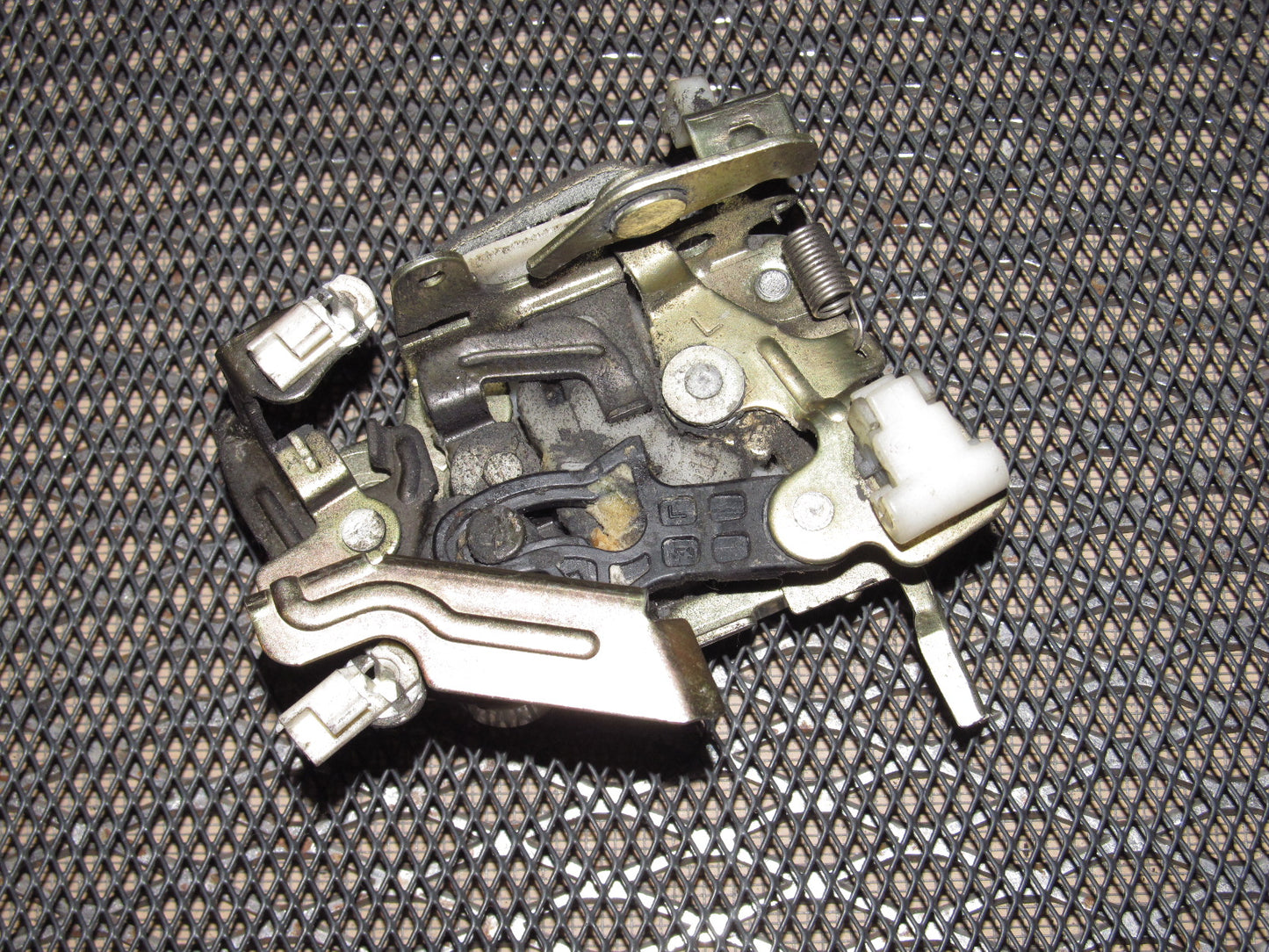 94 95 96 97 Mazda Miata OEM Door Latch - Left