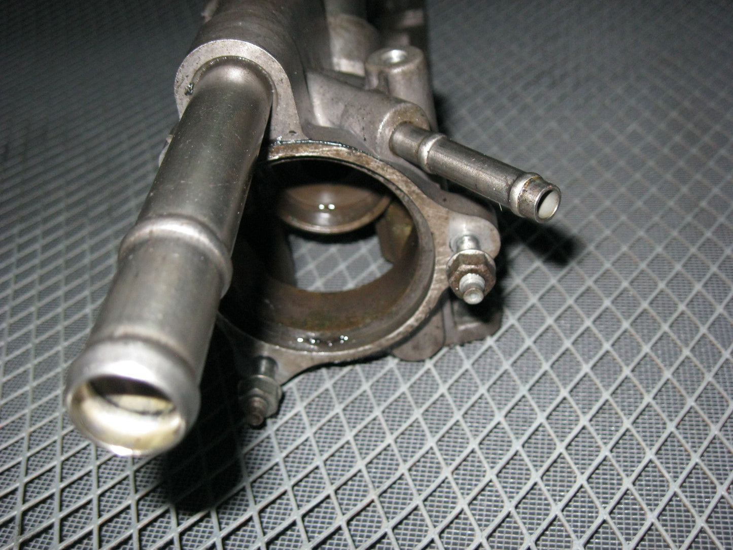 JDM Toyota 1MZ-FE 3.0L V6 None VVTi Coolant Thermostats Housing Neck Tube