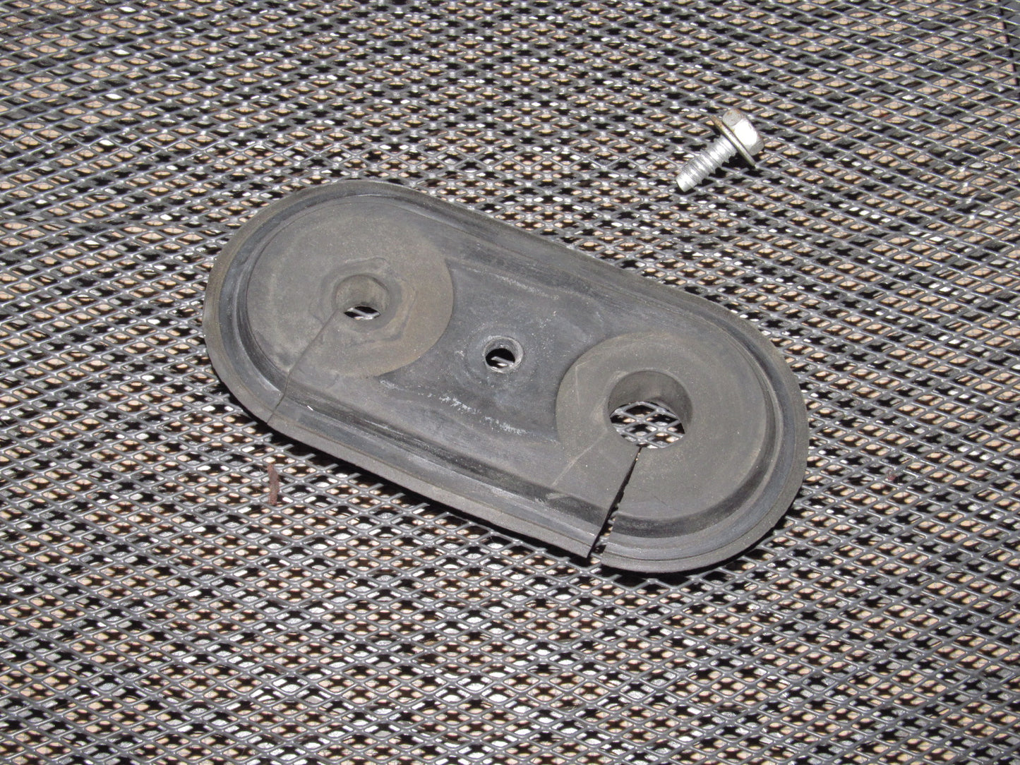 88 89 Nissan 300zx OEM A/C Condenser Firewall Grommet