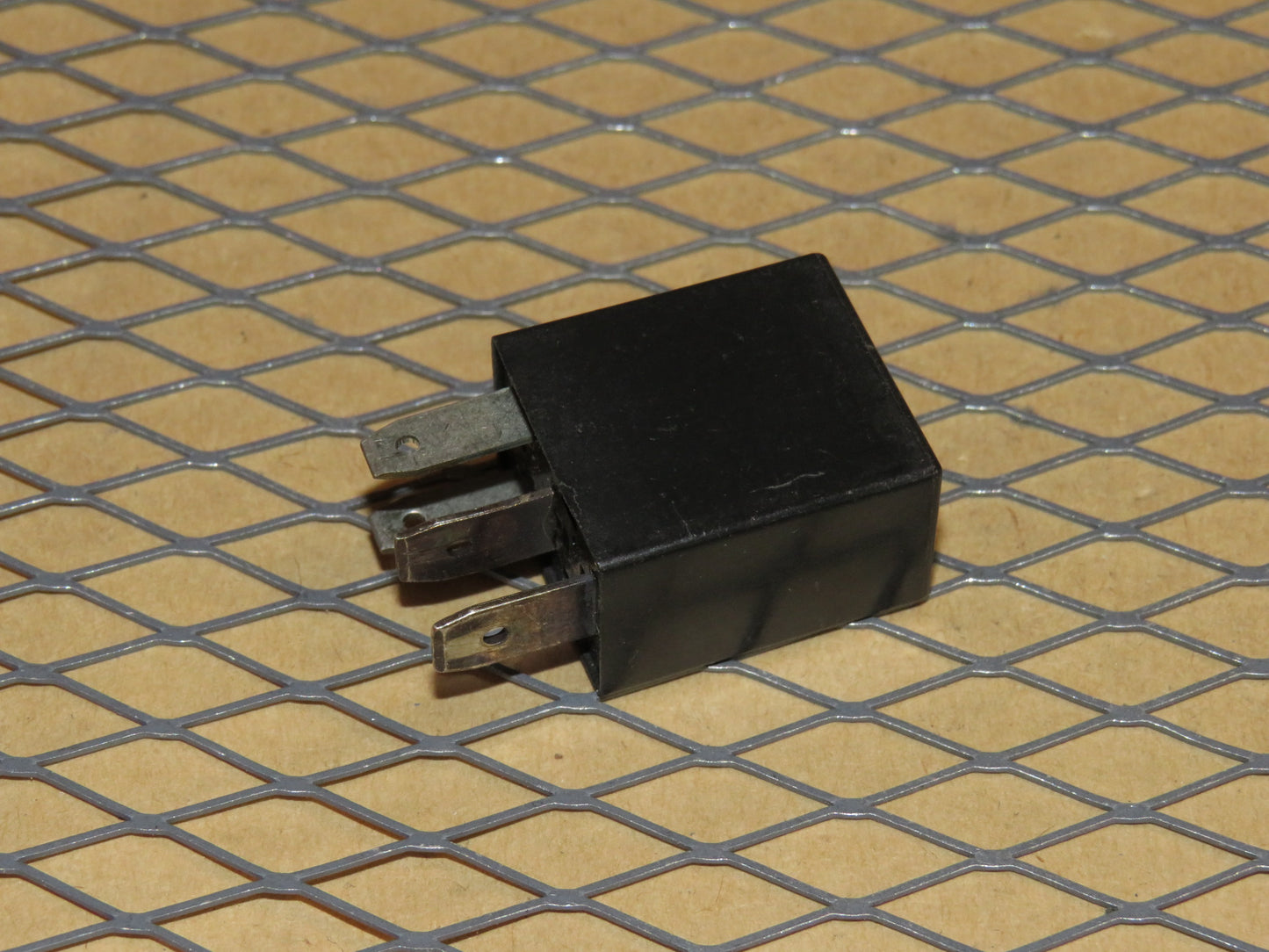 Mitsubishi Relay MR 122409