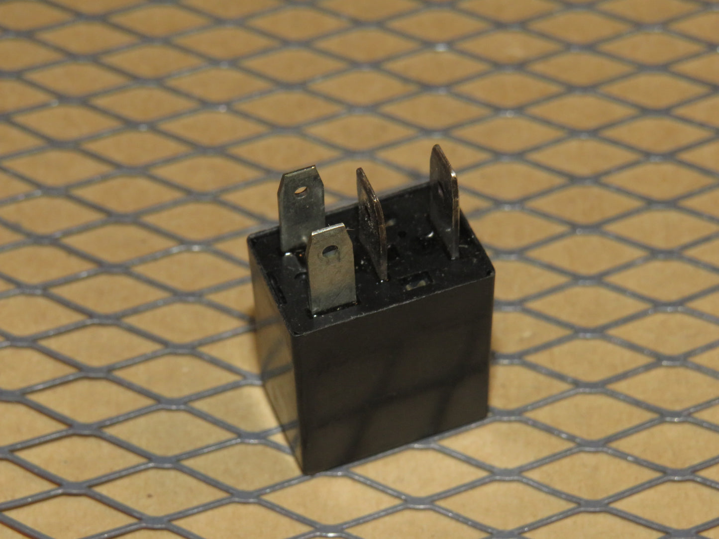 Mitsubishi Relay MR 122409