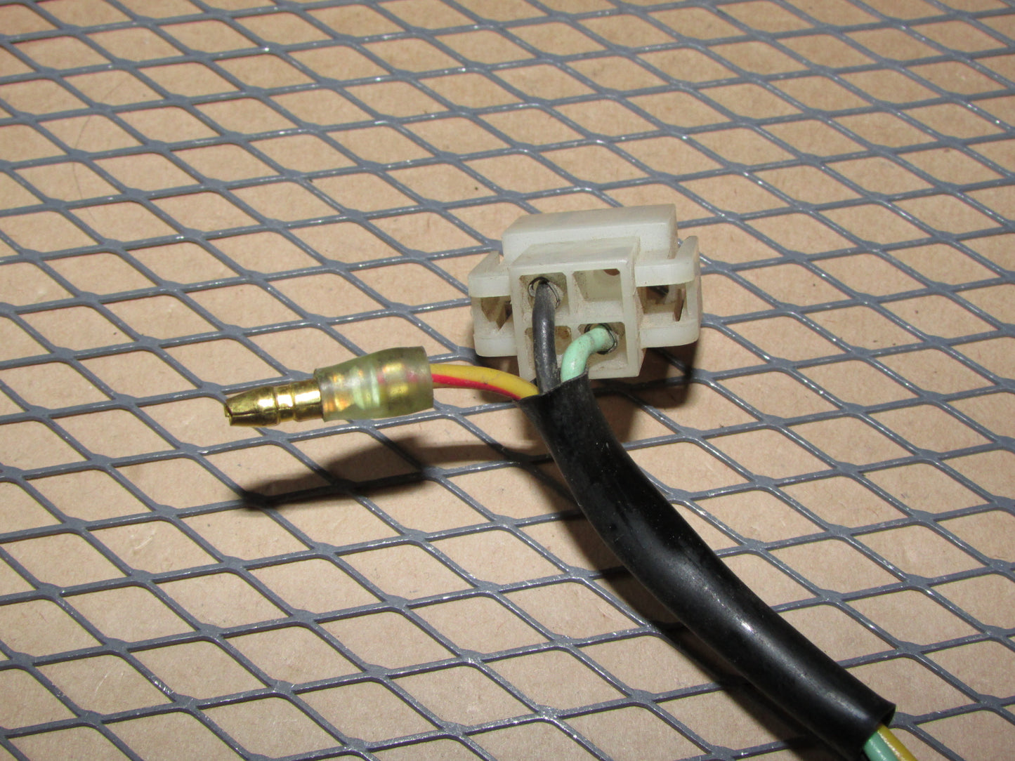 77 78 Datsun 280z OEM Seat Belt Timer Relay 28911-89913