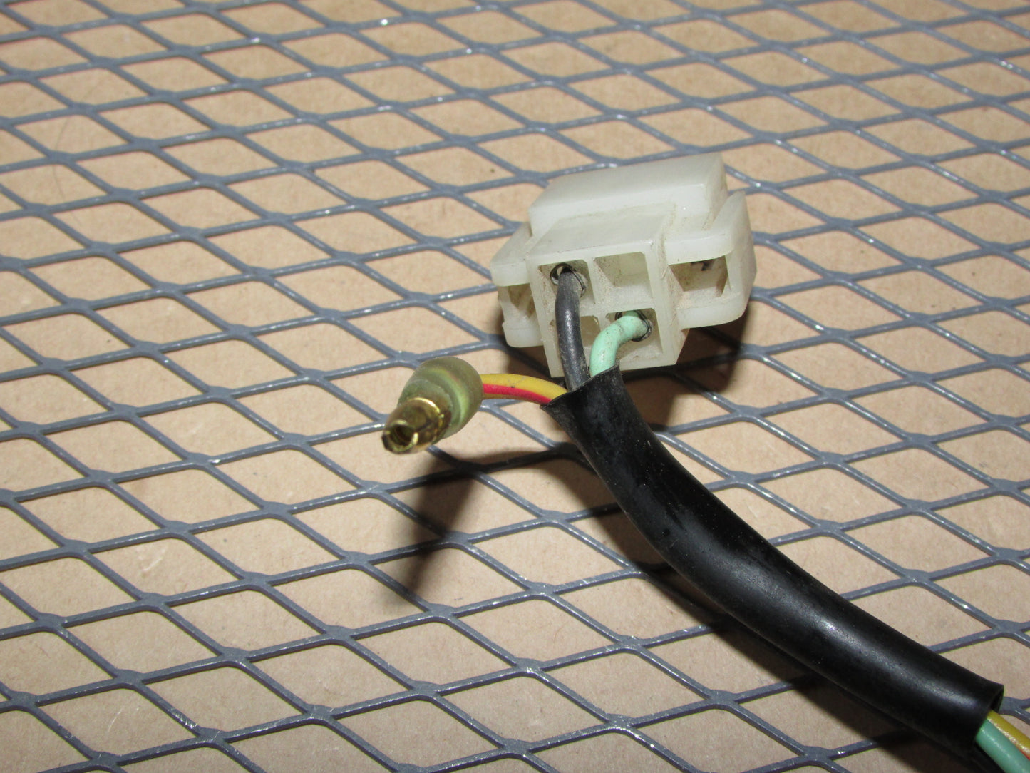 77 78 Datsun 280z OEM Seat Belt Timer Relay 28911-89913