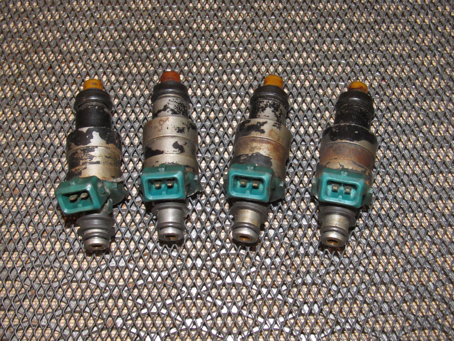 85 86 Toyota MR2 OEM Fuel Injector Set