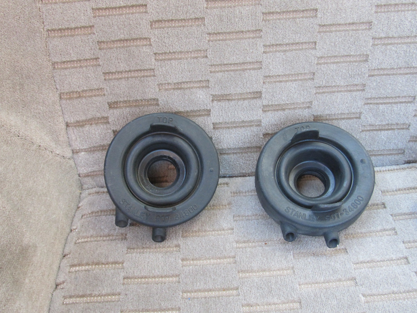 97 98 99 00 01 Honda Prelude OEM Headlight Bulb Protector Rubber Boot  Cover