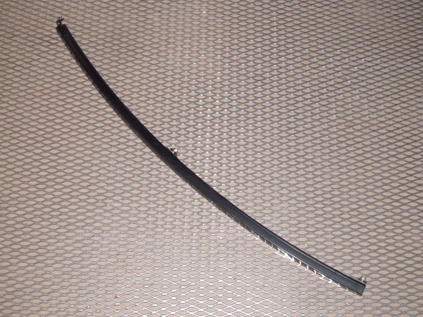 94 95 96 97 Mazda Miata OEM Window Regulator Guide - Right