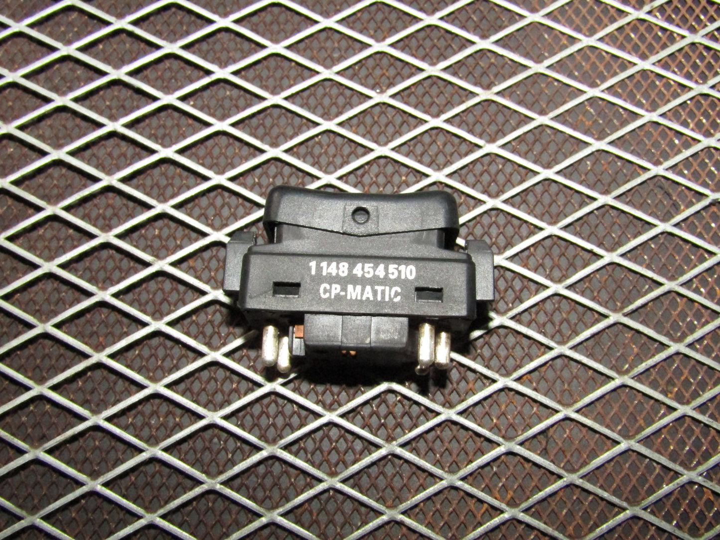 86-93 Mercedes Benz 300E OEM Front Window Switch - Left