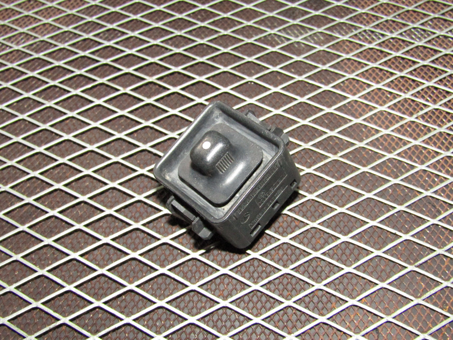 86-93 Mercedes Benz 300E OEM Power Mirror Switch