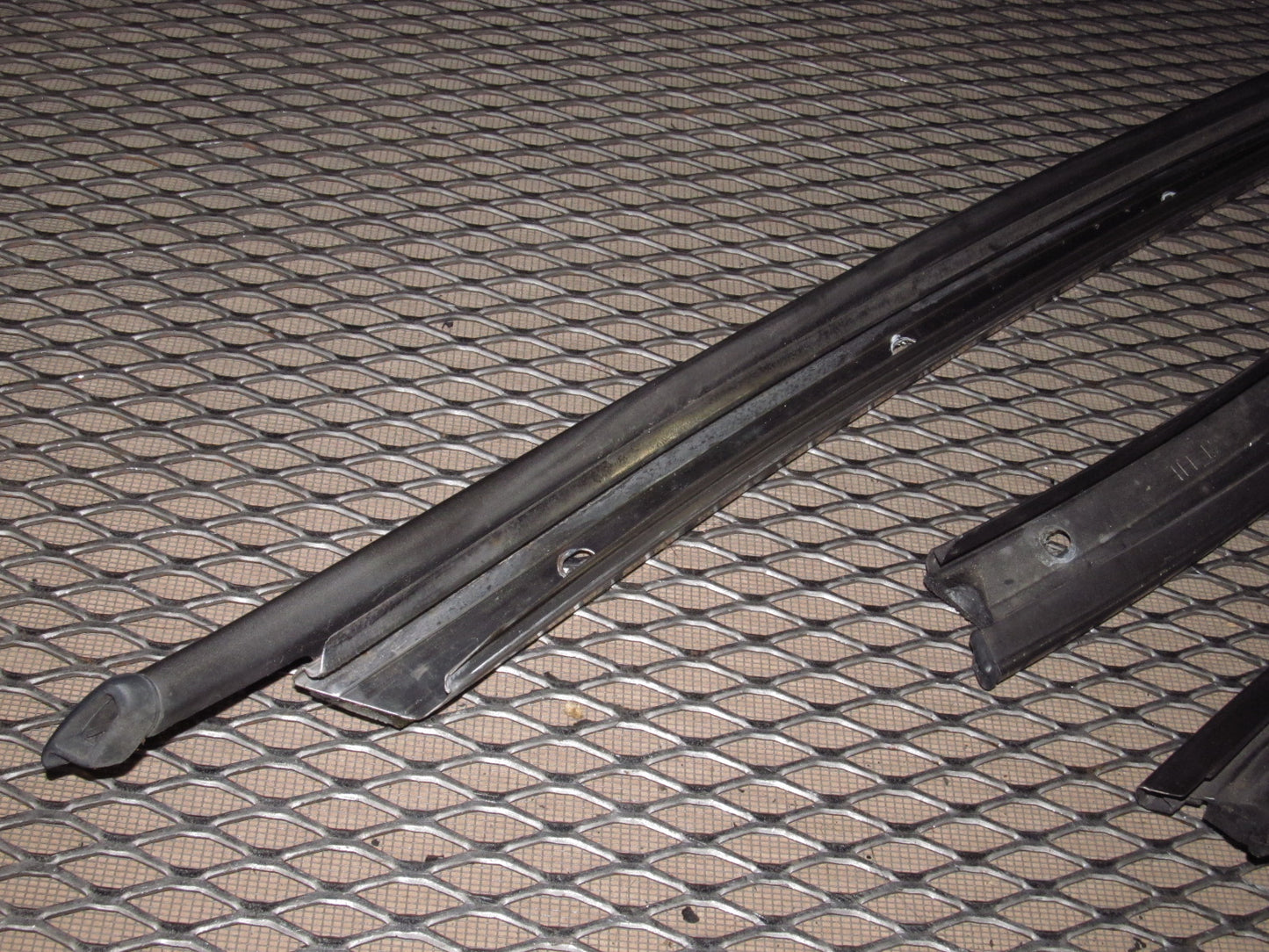 87 88 89 Nissan 300zx OEM Interior T-Top T Roof Top Weather Stripping Holder