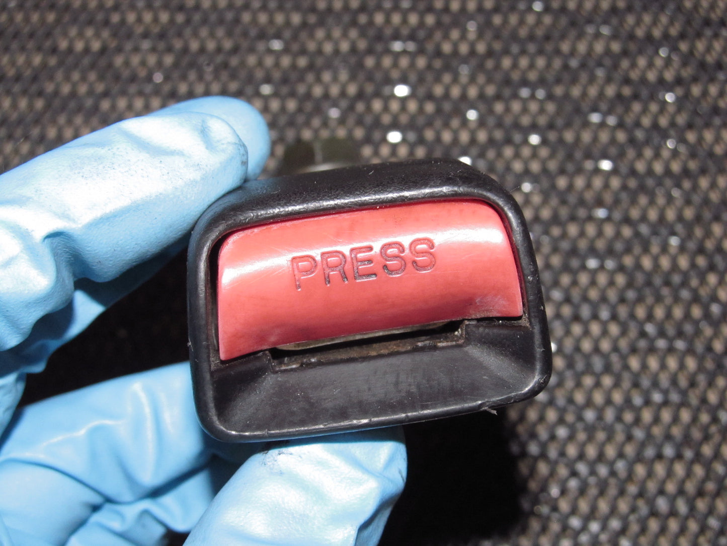 94 95 96 97 Mazda Miata OEM Seat Belt Buckle Receiver - Right