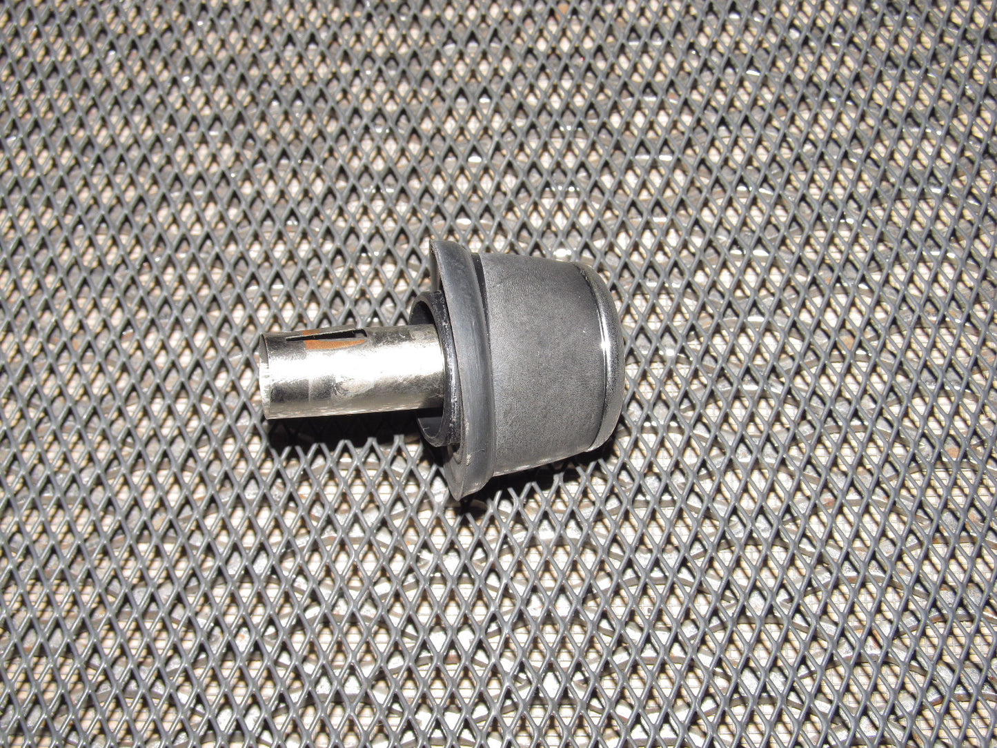 94 95 96 97 Mazda Miata OEM Power Antenna Lock Nut Grommet