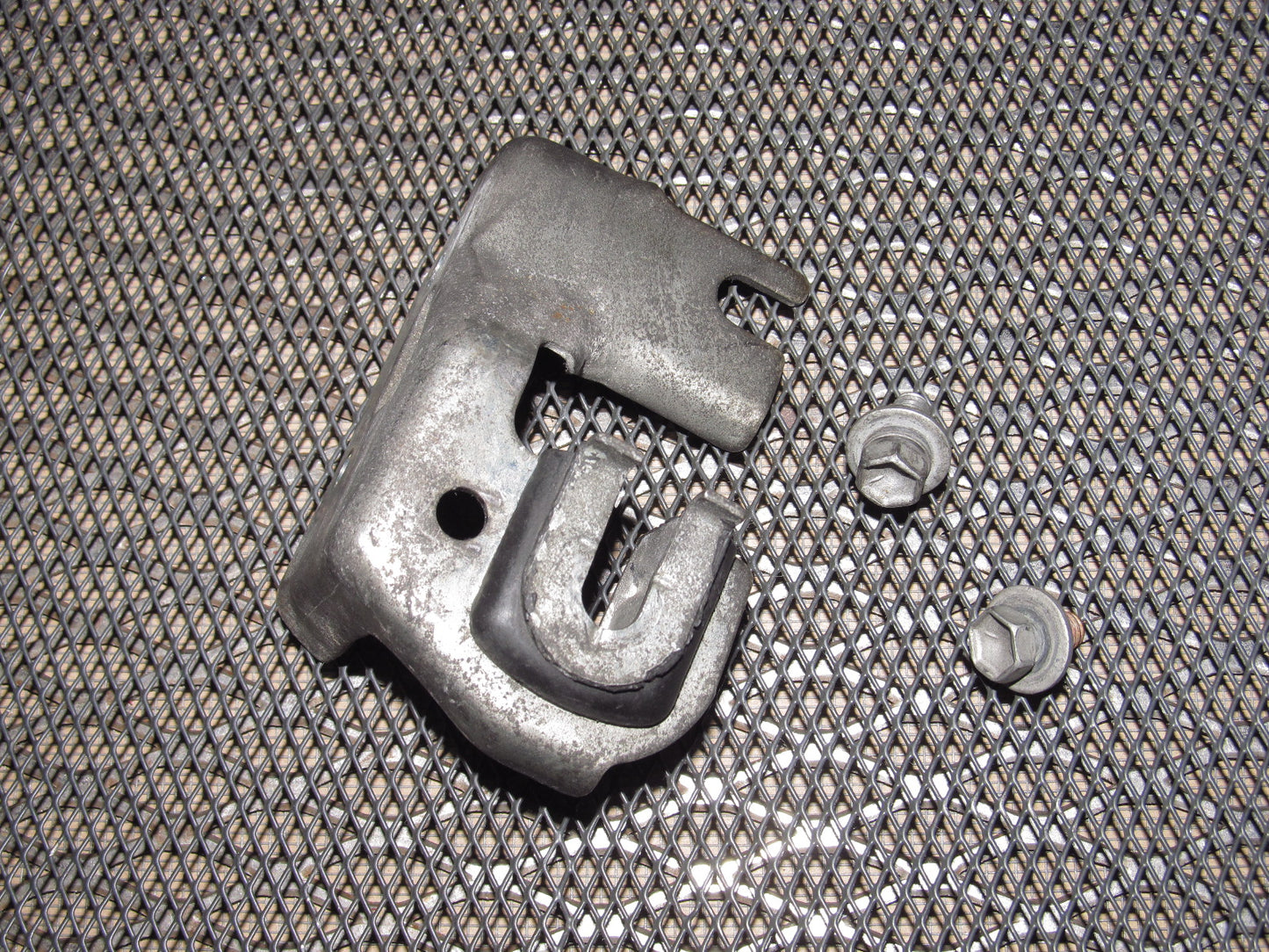 91 92 93 94 95 Toyota MR2 OEM Engine Throttle Cable Holder Bracket - 5SFE