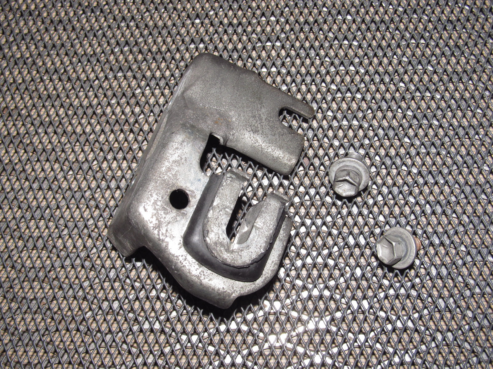 91 92 93 94 95 Toyota MR2 OEM Engine Throttle Cable Holder Bracket - 5SFE