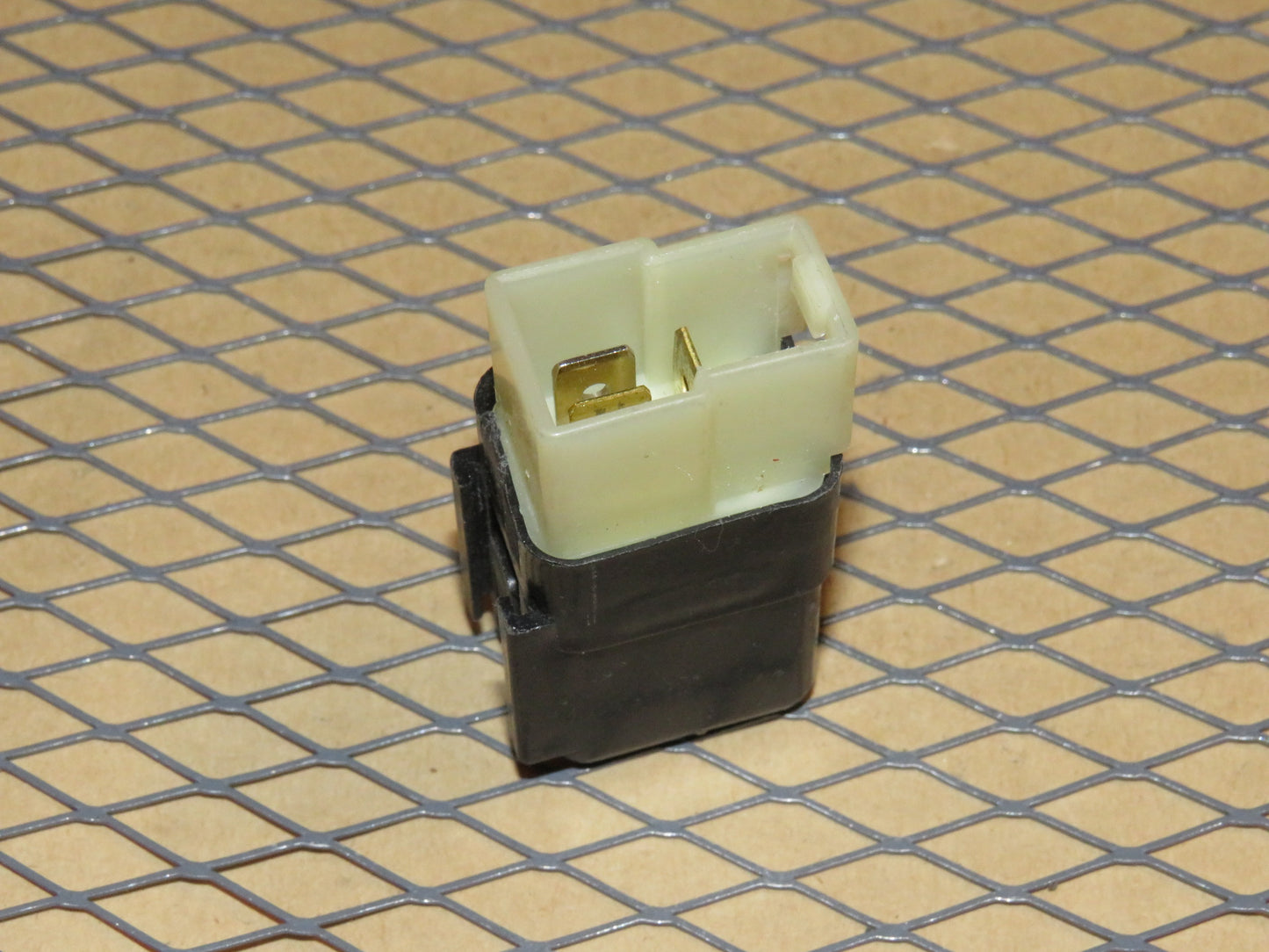 Nissan & Infiniti Relay 25630 79960 – Autopartone.com