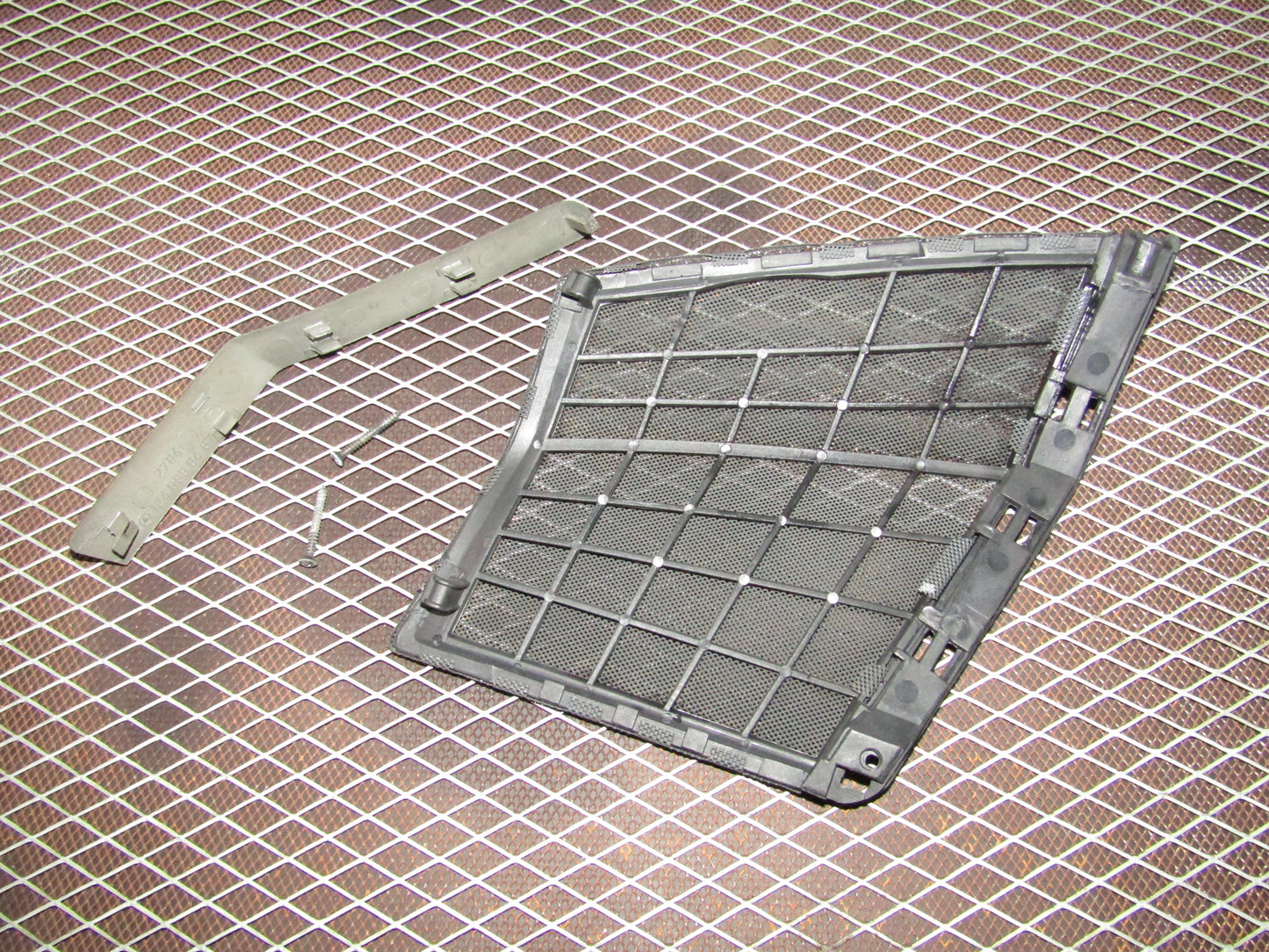 86-93 Mercedes Benz 300E OEM Front Dash Speaker Grille Cover - Right