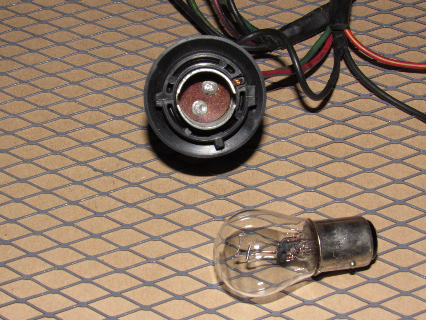 86 87 88 89 90 91 Mazda RX7 OEM Tail Light Socket