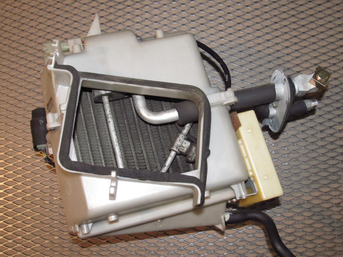 91 92 93 94 95 Toyota MR2 OEM A/C Evaporator Core Assembly