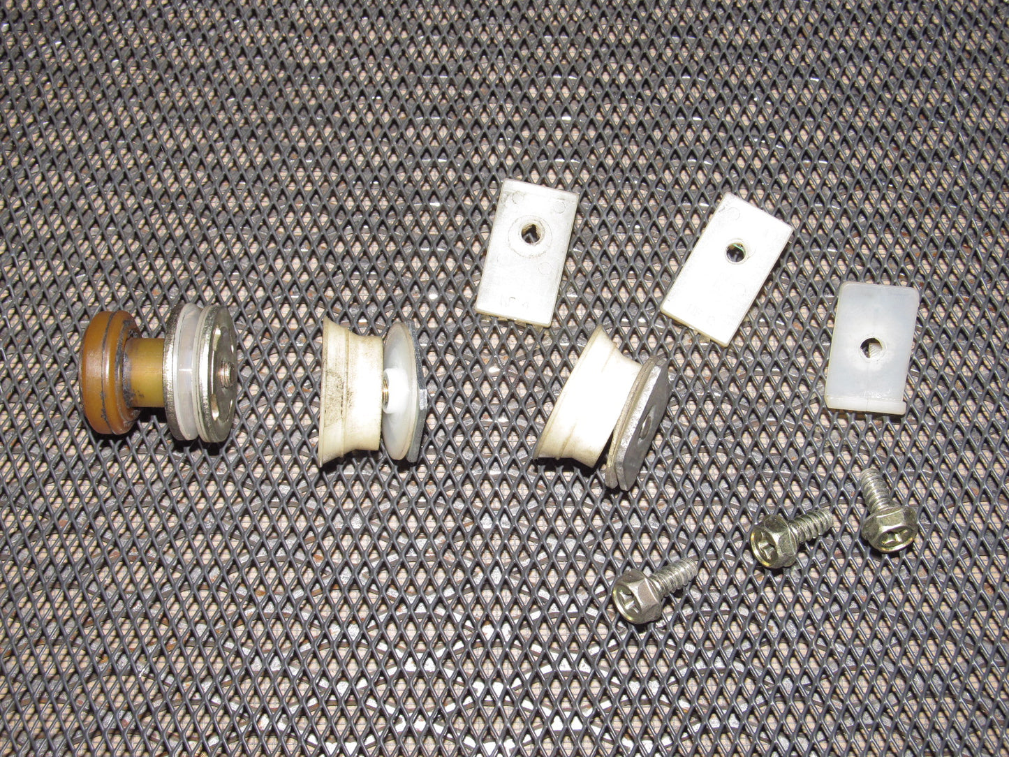 94 95 96 97 Mazda Miata OEM Window Roller - Right Set