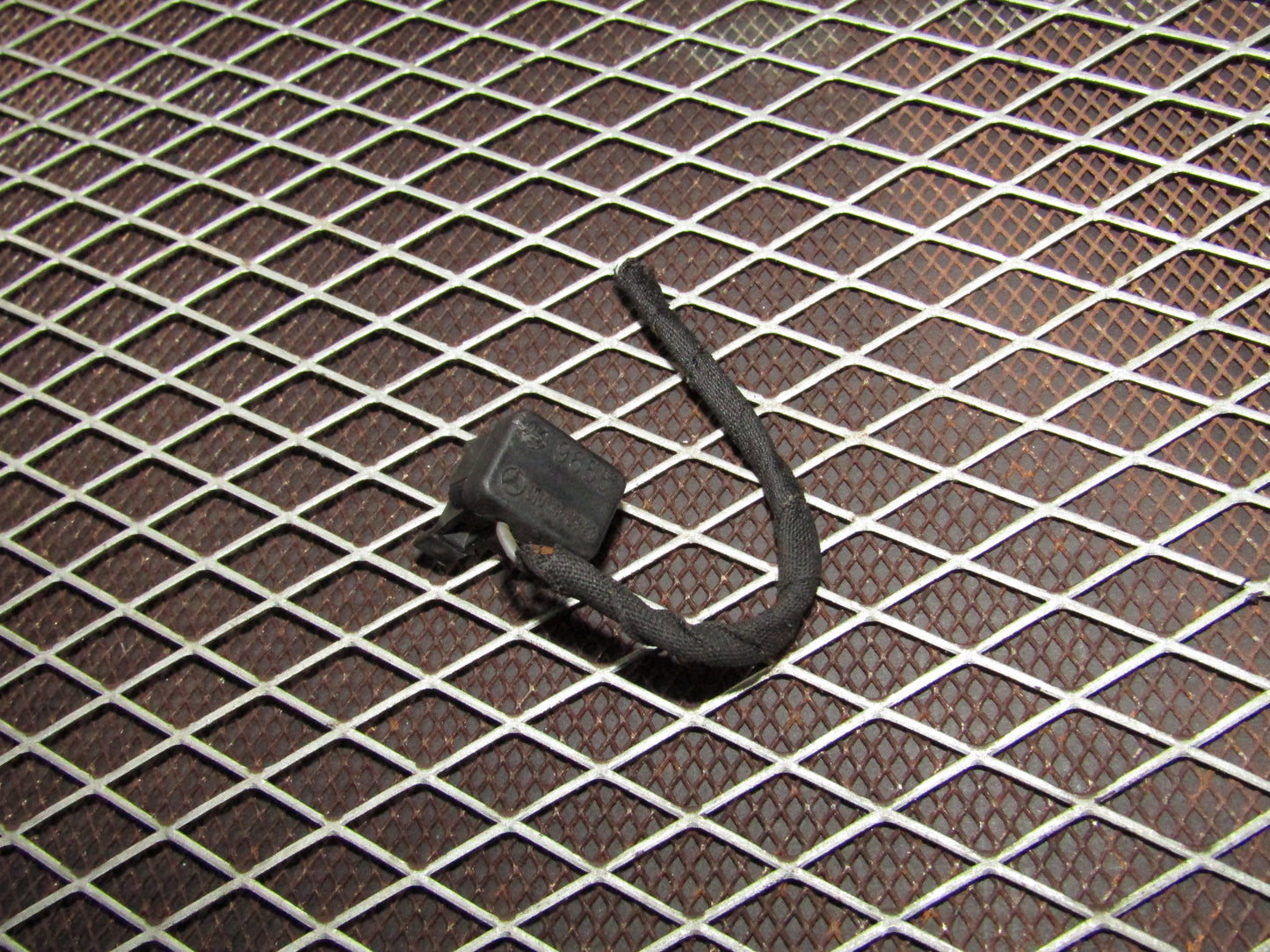 86-93 Mercedes Benz 300E OEM Interior Auto Climate Control Temperature Sensor Pigtail Harness
