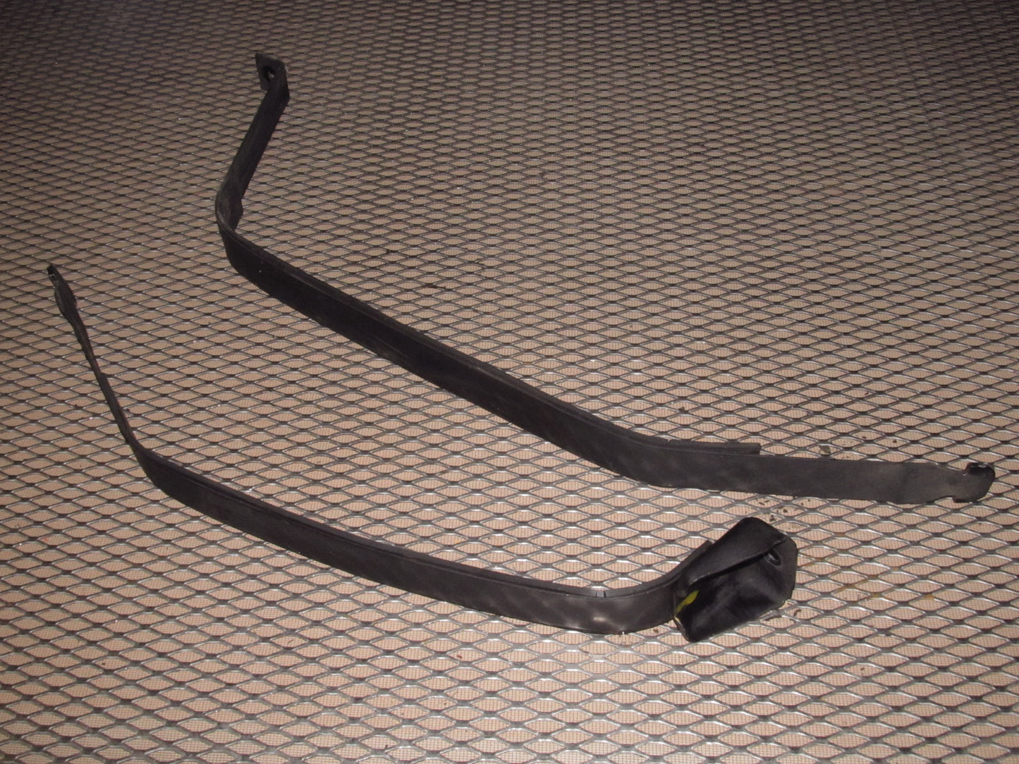 87 88 89 Nissan 300zx OEM Gas Tank Strapping