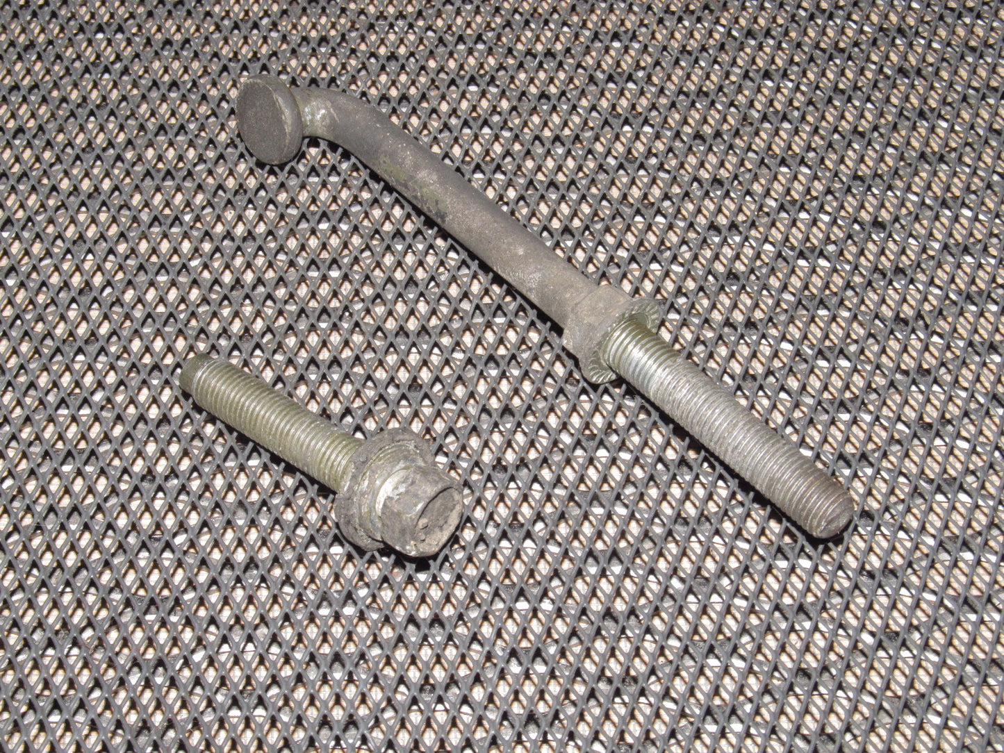 87 88 89 Nissan 300zx OEM Gas Tank Strapping